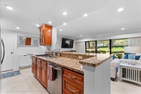 Condo in Palm Harbor, Florida, 2 bedrooms  № 1637307 - photo 18