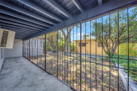 Casa en venta en North Miami, Florida, 2 dormitorios, 112.78 m2 № 2182608 - foto 25