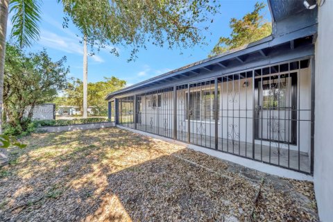 Casa en venta en North Miami, Florida, 2 dormitorios, 112.78 m2 № 2182608 - foto 26