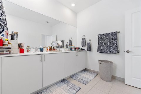 Touwnhouse à vendre à Homestead, Floride: 3 chambres, 157.47 m2 № 2323721 - photo 12