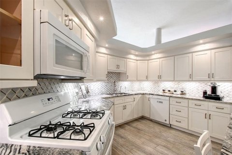 Casa en venta en Bradenton, Florida, 4 dormitorios, 197.23 m2 № 1751181 - foto 21