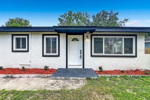 House in Longwood, Florida 3 bedrooms, 97.55 sq.m. № 2199855 - photo 11
