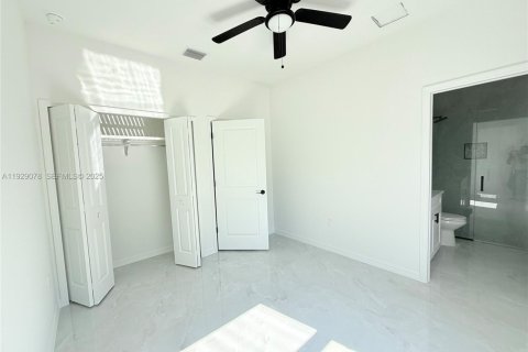 House in Punta Gorda, Florida 3 bedrooms, 98.76 sq.m. № 1987455 - photo 6