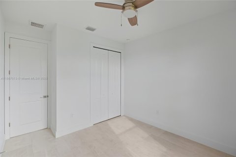 Купить виллу или дом в Кейп-Корал, Флорида 3 спальни, 136.94м2, № 1941660 - фото 11