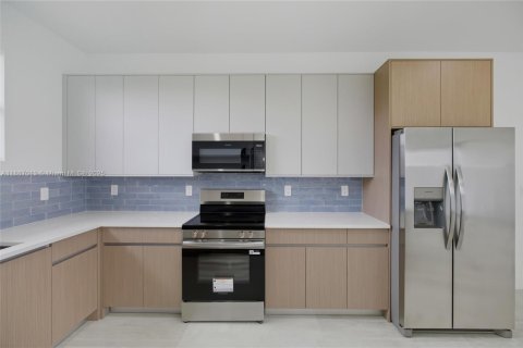 Купить виллу или дом в Кейп-Корал, Флорида 3 спальни, 136.94м2, № 1941660 - фото 9