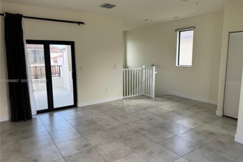 Adosado en alquiler en Doral, Florida, 3 dormitorios, 173.36 m2 № 2011808 - foto 21