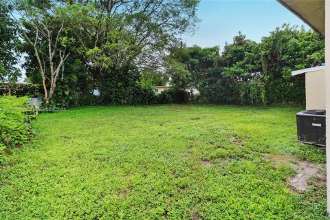 Купить виллу или дом в Помпано-Бич, Флорида 4 спальни, 83.61м2, № 1926370 - фото 20