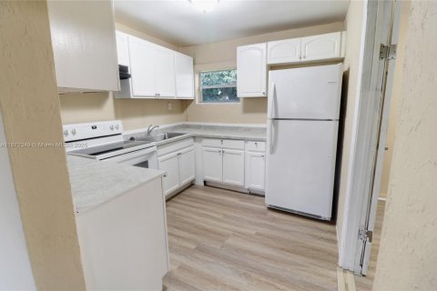 Купить виллу или дом в Помпано-Бич, Флорида 4 спальни, 83.61м2, № 1926370 - фото 6