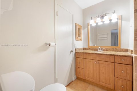 Condo in Fort Lauderdale, Florida, 1 bedroom  № 1735794 - photo 16