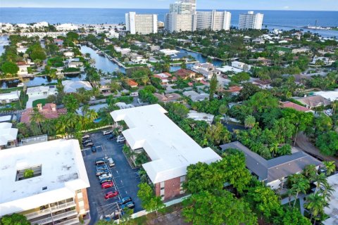 Condo in Fort Lauderdale, Florida, 1 bedroom  № 1735794 - photo 1