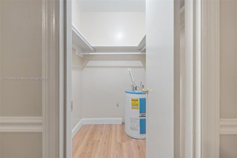 Condo in Fort Lauderdale, Florida, 1 bedroom  № 1735794 - photo 15