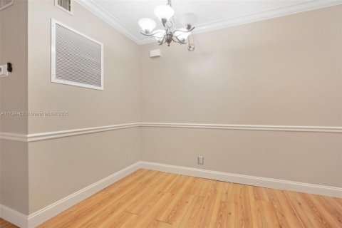 Condo in Fort Lauderdale, Florida, 1 bedroom  № 1735794 - photo 27