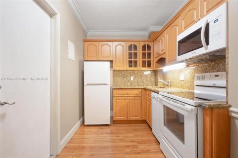 Condo in Fort Lauderdale, Florida, 1 bedroom  № 1735794 - photo 5