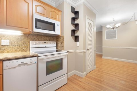 Condo in Fort Lauderdale, Florida, 1 bedroom  № 1735794 - photo 8