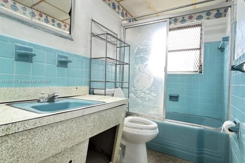 Casa en venta en Miami Gardens, Florida, 4 dormitorios, 169.83 m2 № 1790995 - foto 13