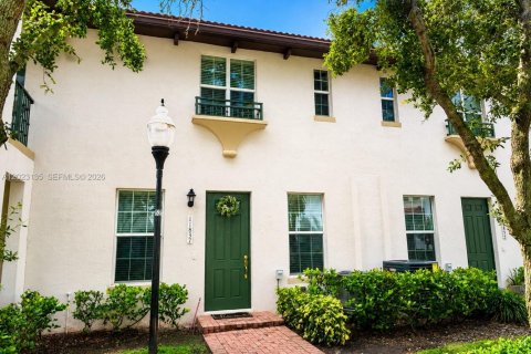 Townhouse in Miramar, Florida 3 bedrooms, 155.33 sq.m. № 2086998 - photo 2