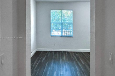 Townhouse in Miramar, Florida 3 bedrooms, 155.33 sq.m. № 2086998 - photo 20