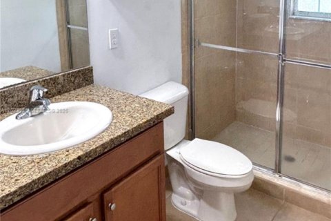 Townhouse in Miramar, Florida 3 bedrooms, 155.33 sq.m. № 2086998 - photo 22