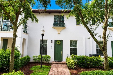 Townhouse in Miramar, Florida 3 bedrooms, 155.33 sq.m. № 2086998