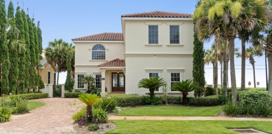 House in Miramar Beach, Florida 4 bedrooms, 320.33 sq.m. № 558479