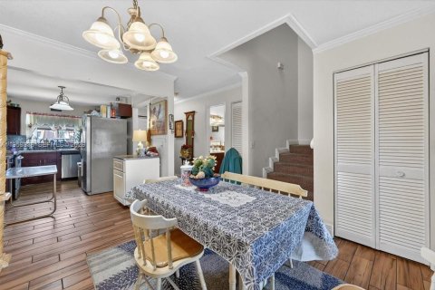 Copropriété à vendre à Pembroke Pines, Floride: 3 chambres, 136.75 m2 № 2020012 - photo 23