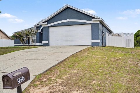 Casa en Davenport, Florida 3 dormitorios, 156.54 m2 № 2126612