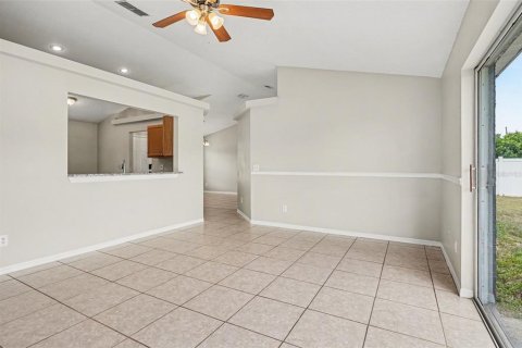 Casa en venta en Davenport, Florida, 3 dormitorios, 156.54 m2 № 2126612 - foto 7