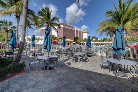 Condo in Deerfield Beach, Florida, 2 bedrooms № 2258172 - photo 19
