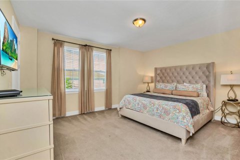 Villa ou maison à louer à Kissimmee, Floride: 8 chambres, 316.98 m2 № 2218158 - photo 16
