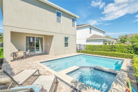 Villa ou maison à louer à Kissimmee, Floride: 8 chambres, 316.98 m2 № 2218158 - photo 2