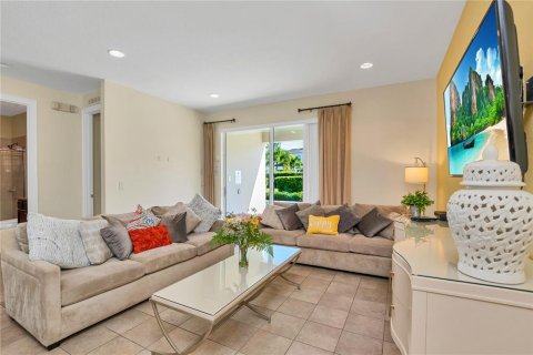 Villa ou maison à louer à Kissimmee, Floride: 8 chambres, 316.98 m2 № 2218158 - photo 21