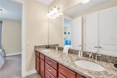 Villa ou maison à louer à Kissimmee, Floride: 8 chambres, 316.98 m2 № 2218158 - photo 7