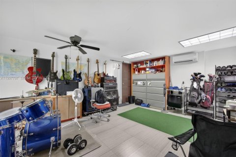 House in Homestead, Florida 4 bedrooms, 193.61 sq.m. № 2067030 - photo 27