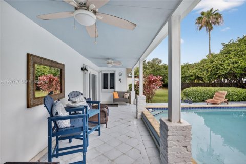 House in Homestead, Florida 4 bedrooms, 193.61 sq.m. № 2067030 - photo 16