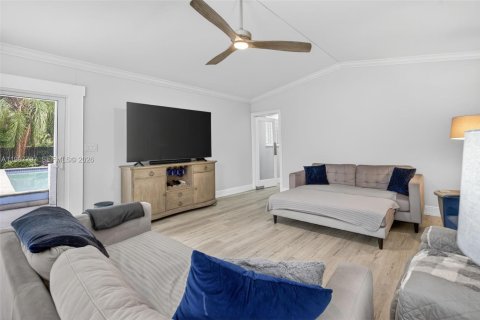 House in Homestead, Florida 4 bedrooms, 193.61 sq.m. № 2067030 - photo 30