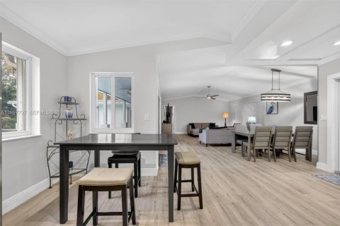 House in Homestead, Florida 4 bedrooms, 193.61 sq.m. № 2067030 - photo 22