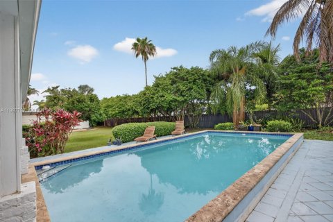 House in Homestead, Florida 4 bedrooms, 193.61 sq.m. № 2067030 - photo 15