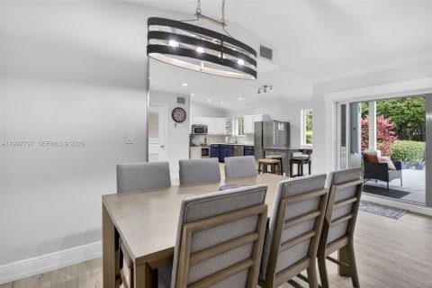 House in Homestead, Florida 4 bedrooms, 193.61 sq.m. № 2067030 - photo 29