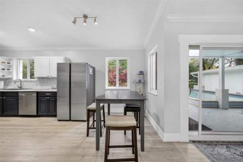 House in Homestead, Florida 4 bedrooms, 193.61 sq.m. № 2067030 - photo 19