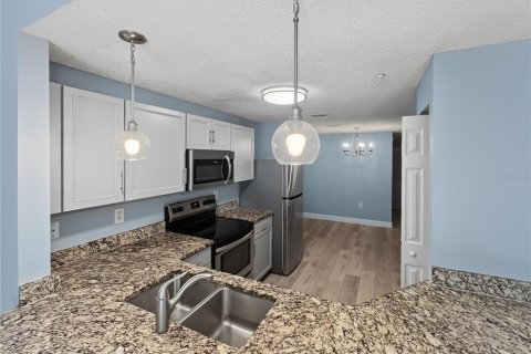 Condominio en alquiler en Sarasota, Florida, 1 dormitorio, 95.88 m2 № 2322807 - foto 2