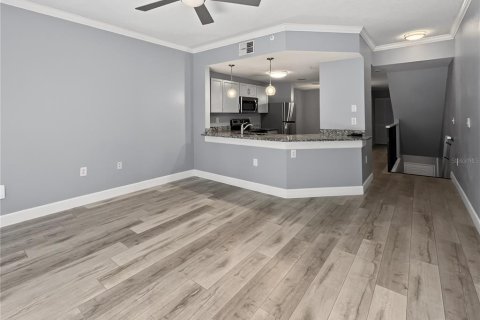 Condominio en alquiler en Sarasota, Florida, 1 dormitorio, 95.88 m2 № 2322807 - foto 5