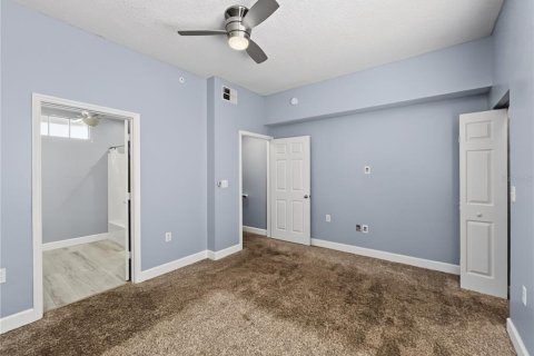 Condominio en alquiler en Sarasota, Florida, 1 dormitorio, 95.88 m2 № 2322807 - foto 8