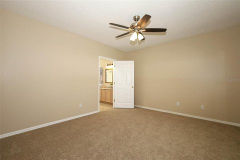 House in Orlando, Florida 4 bedrooms, 177.35 sq.m. № 1872895 - photo 26