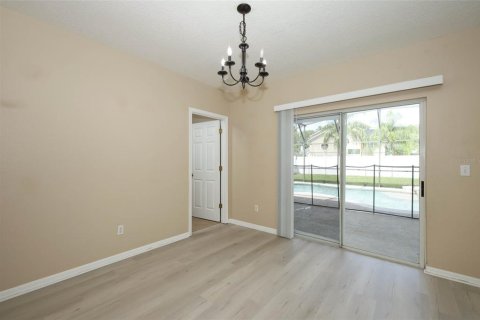 House in Orlando, Florida 4 bedrooms, 177.35 sq.m. № 1872895 - photo 23