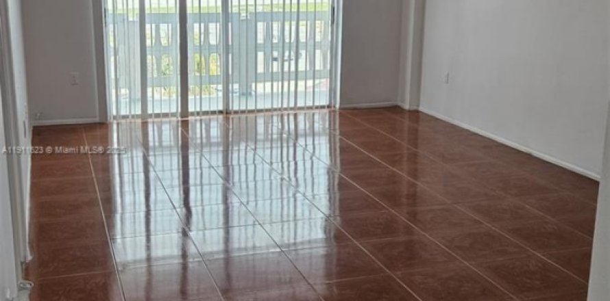 Condo in Miami, Florida, 1 bedroom  № 1971482