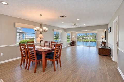 Condo in Bradenton, Florida, 2 bedrooms  № 2414097 - photo 4