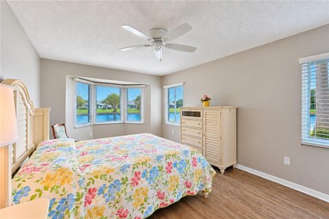 Condo in Bradenton, Florida, 2 bedrooms  № 2414097 - photo 22