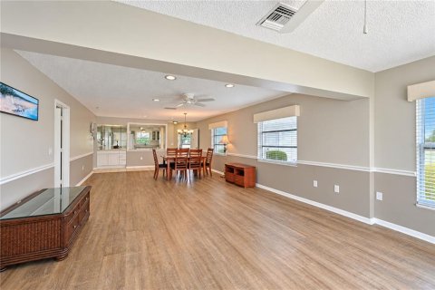 Condo in Bradenton, Florida, 2 bedrooms  № 2414097 - photo 19