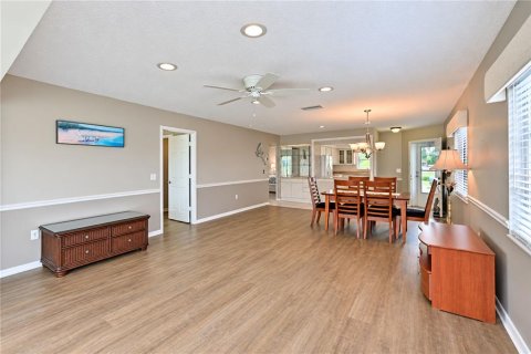 Condo in Bradenton, Florida, 2 bedrooms  № 2414097 - photo 20
