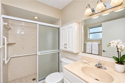 Condo in Bradenton, Florida, 2 bedrooms  № 2414097 - photo 24